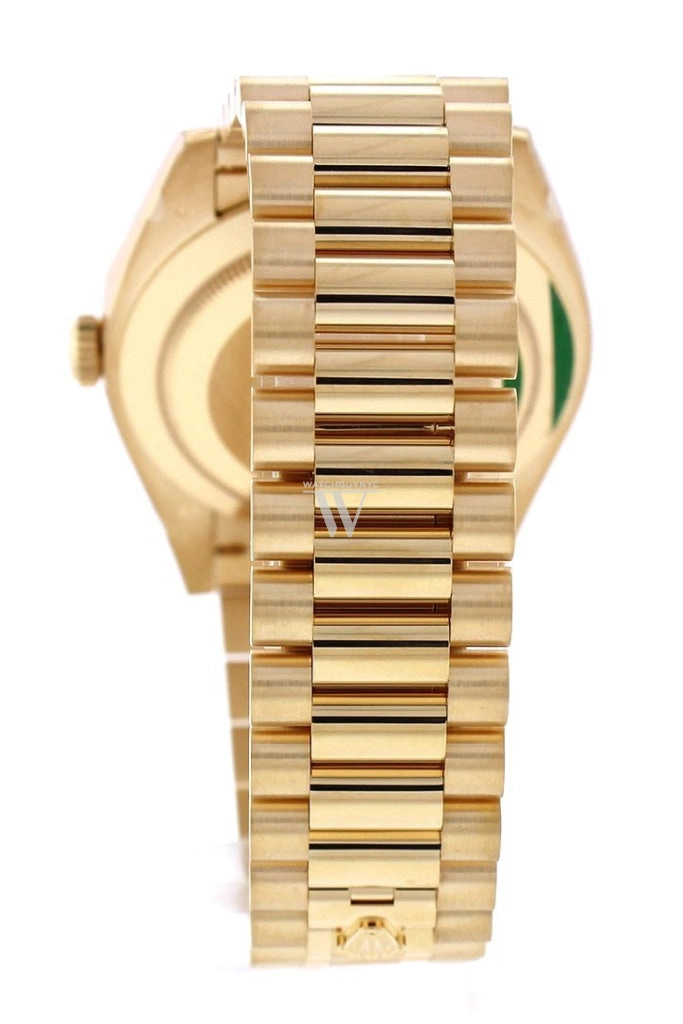 Rolex Day-Date 40 White Roman Dial 40 Baguette Diamond Bezel 18K Yellow Gold President Automatic Men's Watch 228398TBR  228398