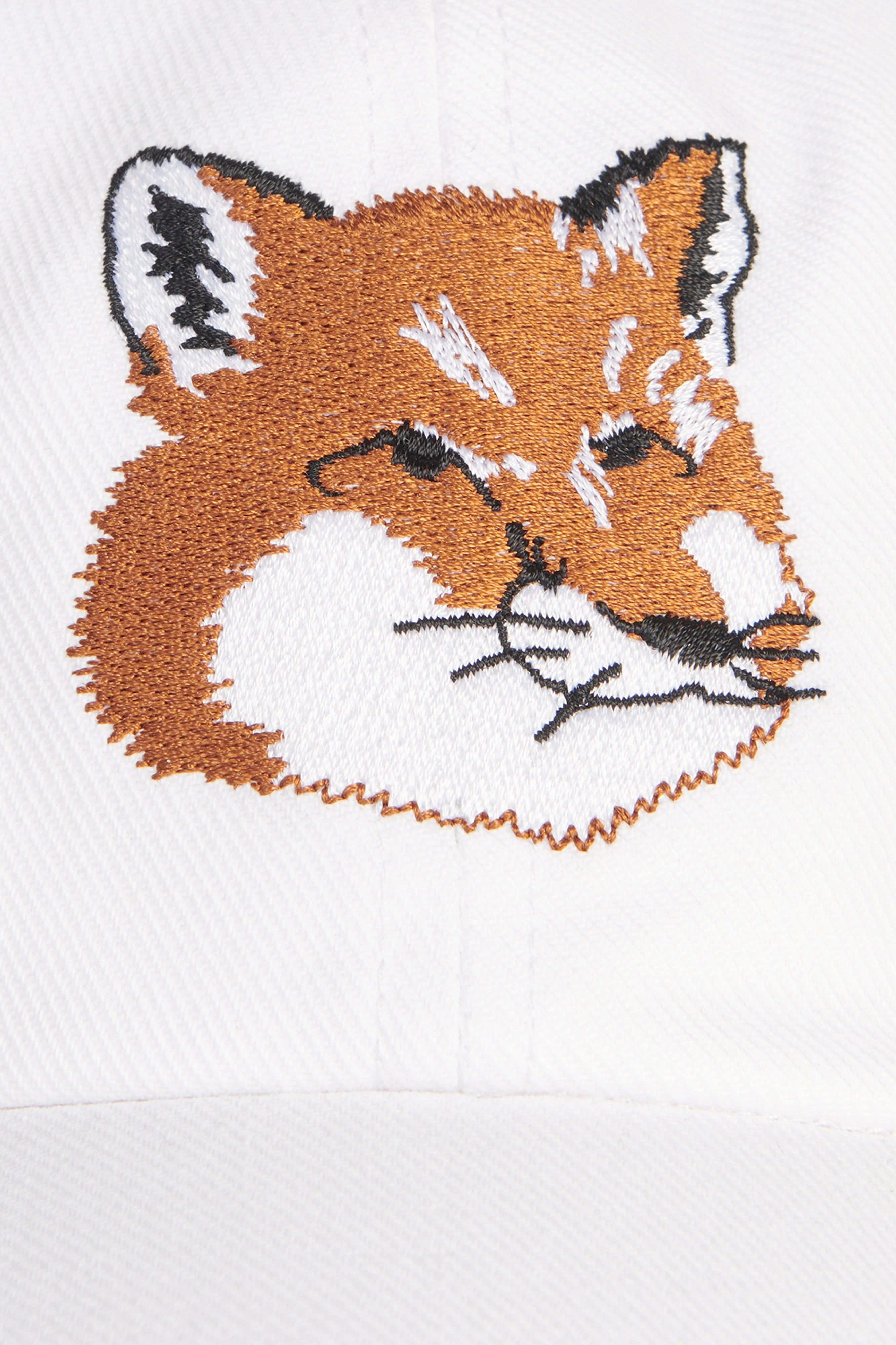 UNISEX LARGE FOX HEAD EMBROIDERY 6P CAP WHITE